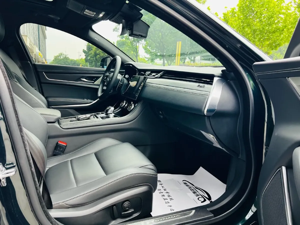 2021 Jaguar XFL 2.0T 250HP L4 8AT,autocango,china used car exporter,china ev exporter,chinese used car exporter,chinese used ev exporter