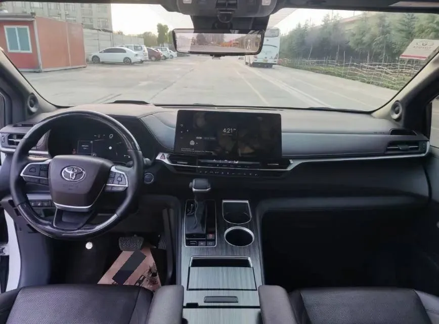 2021 Toyota Sienna 2.5L 192HP L4 E-CVT Hybrid,autocango,china used car exporter,china ev exporter,chinese used car exporter,chinese used ev exporter