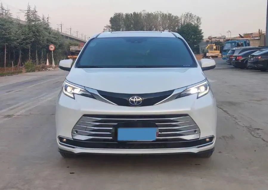 2021 Toyota Sienna 2.5L 192HP L4 E-CVT Hybrid,autocango,china used car exporter,china ev exporter,chinese used car exporter,chinese used ev exporter