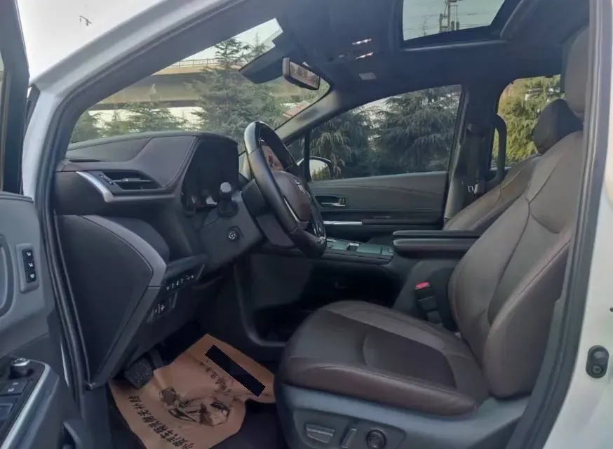2021 Toyota Sienna 2.5L 192HP L4 E-CVT Hybrid,autocango,china used car exporter,china ev exporter,chinese used car exporter,chinese used ev exporter