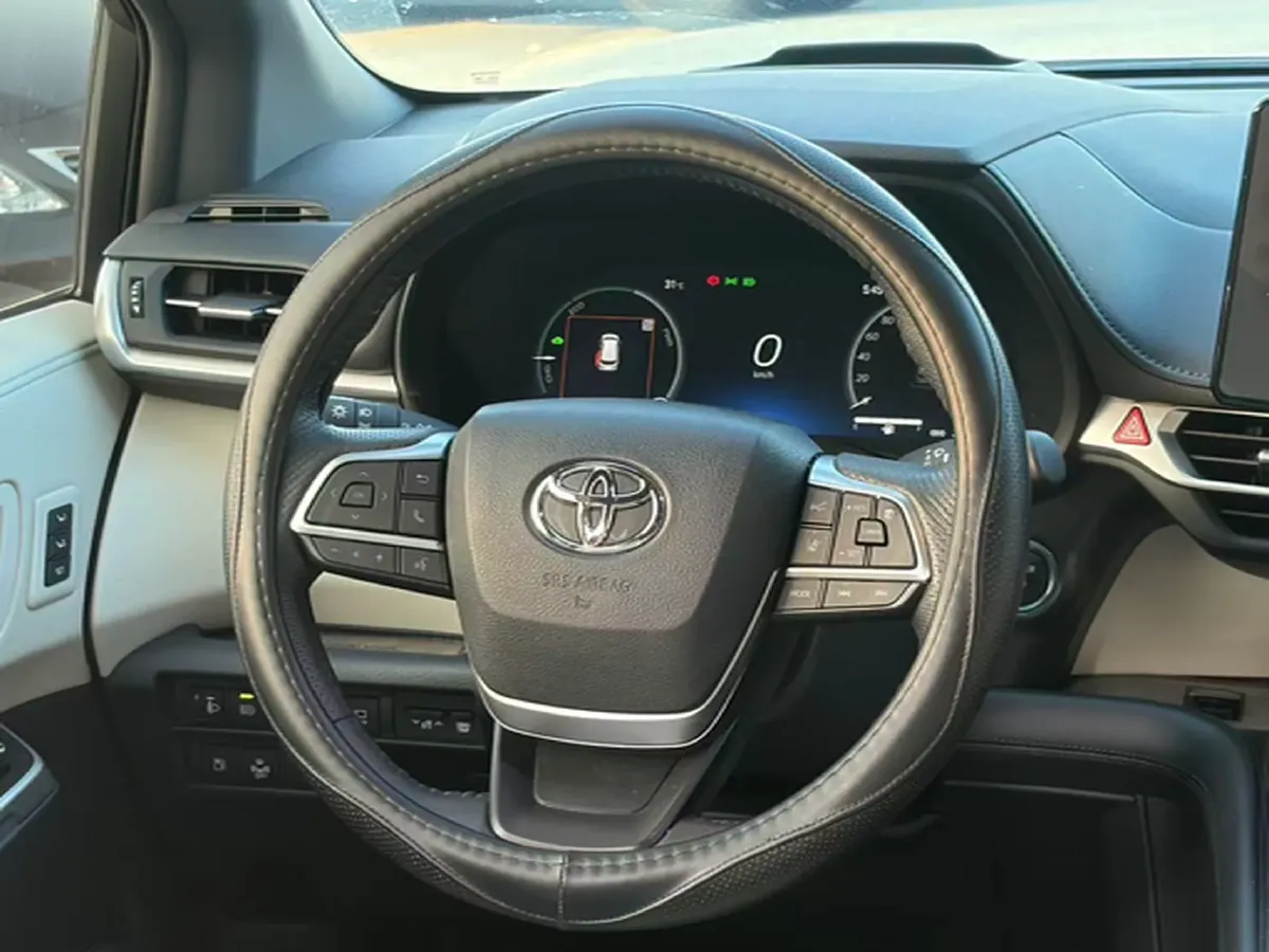 2024 Toyota Granvia 2.5L 189HP L4 E-CVT Hybrid,autocango,china used car exporter,china ev exporter,chinese used car exporter,chinese used ev exporter