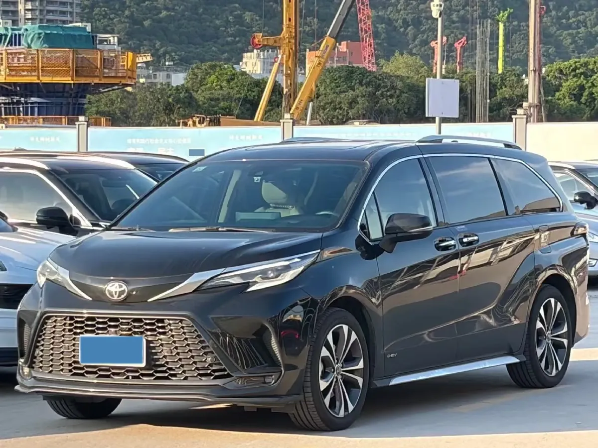 2024 Toyota Granvia 2.5L 189HP L4 E-CVT Hybrid,autocango,china used car exporter,china ev exporter,chinese used car exporter,chinese used ev exporter