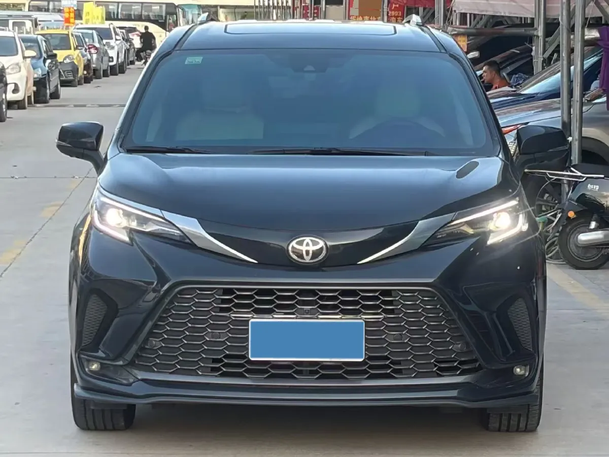 2024 Toyota Granvia 2.5L 189HP L4 E-CVT Hybrid,autocango,china used car exporter,china ev exporter,chinese used car exporter,chinese used ev exporter