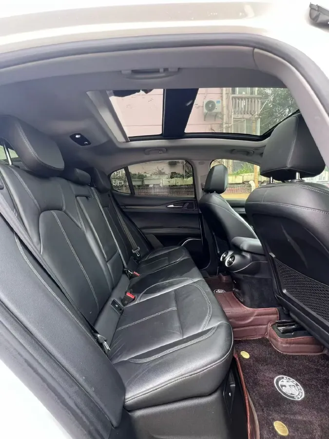2017 Jaguar XE 2.0T 240HP L4 8AT,autocango,china used car exporter,china ev exporter,chinese used car exporter,chinese used ev exporter