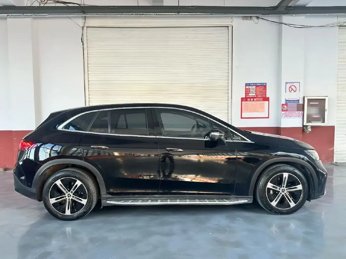 2023 Mercedes-Benz EQE SUV BEV 96.1KWH,autocango,china used car exporter,china ev exporter,chinese used car exporter,chinese used ev exporter