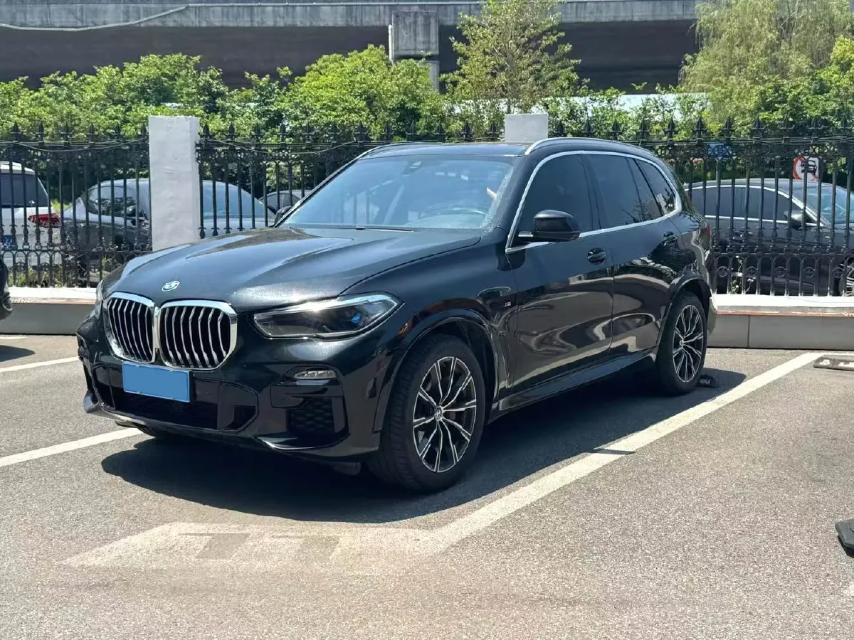 2021 BMW X5 3.0T 340HP L6 8AT,autocango,china used car exporter,china ev exporter,chinese used car exporter,chinese used ev exporter