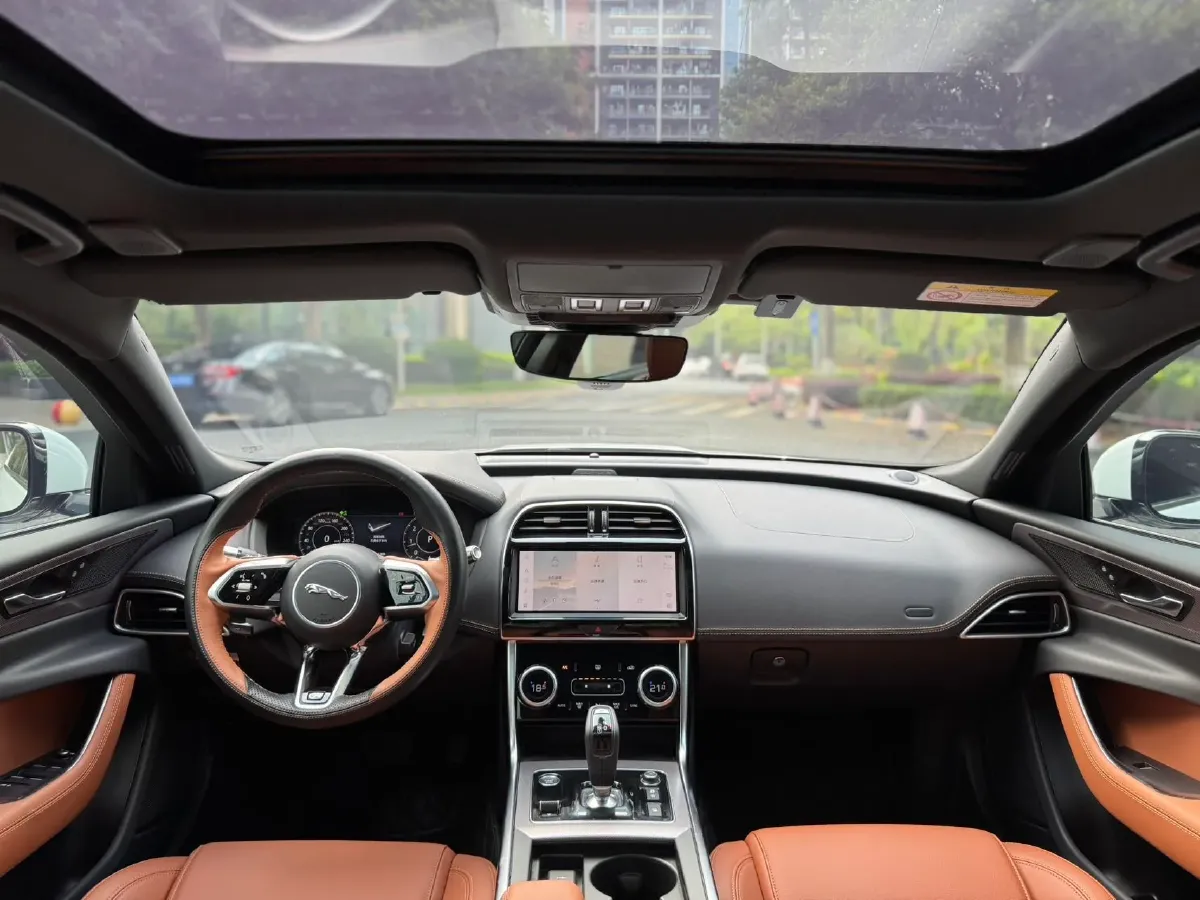 2021 Jaguar XEL 2.0T 250HP L4 8AT,autocango,china used car exporter,china ev exporter,chinese used car exporter,chinese used ev exporter