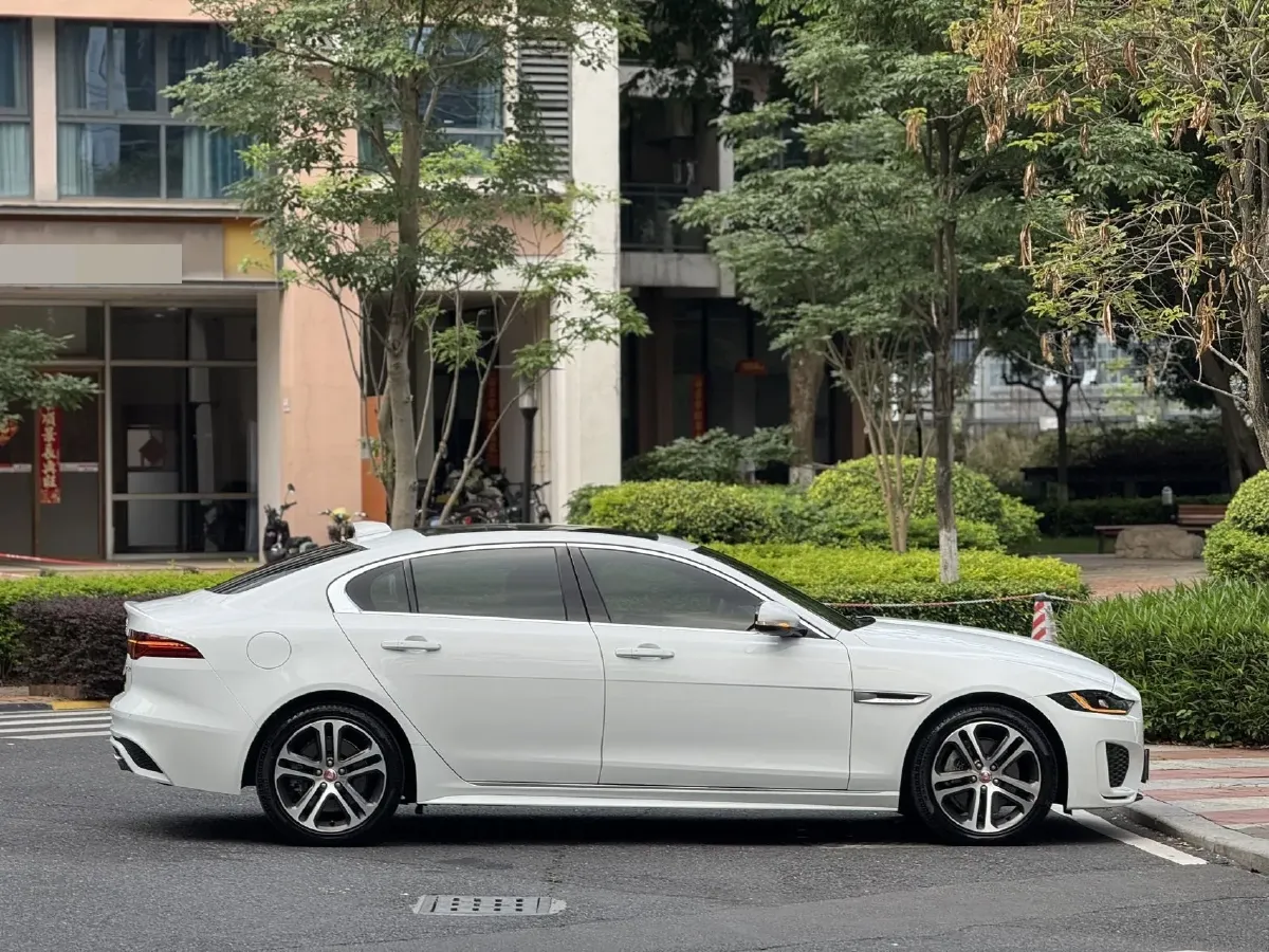 2021 Jaguar XEL 2.0T 250HP L4 8AT,autocango,china used car exporter,china ev exporter,chinese used car exporter,chinese used ev exporter