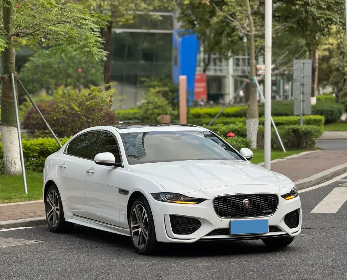 2021 Jaguar XEL 2.0T 250HP L4 8AT,autocango,china used car exporter,china ev exporter,chinese used car exporter,chinese used ev exporter