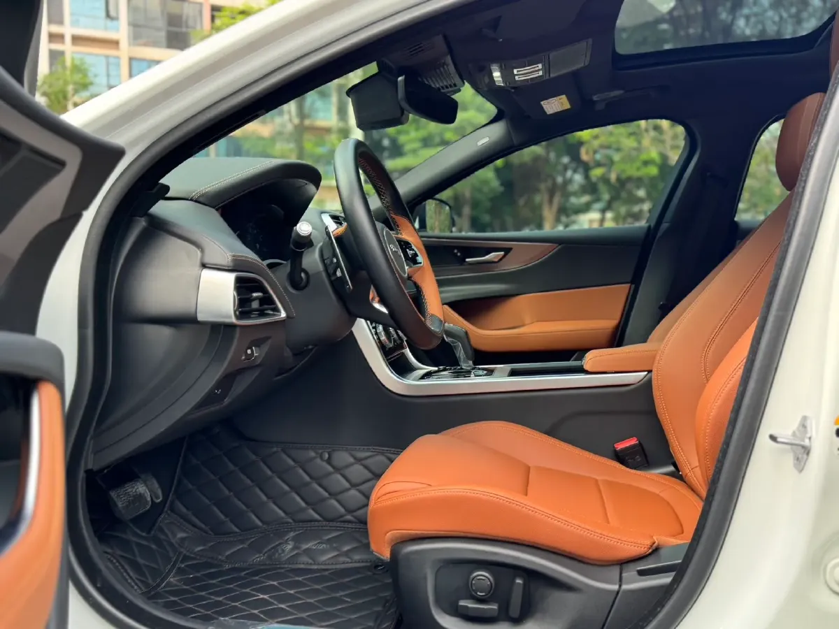 2021 Jaguar XEL 2.0T 250HP L4 8AT,autocango,china used car exporter,china ev exporter,chinese used car exporter,chinese used ev exporter