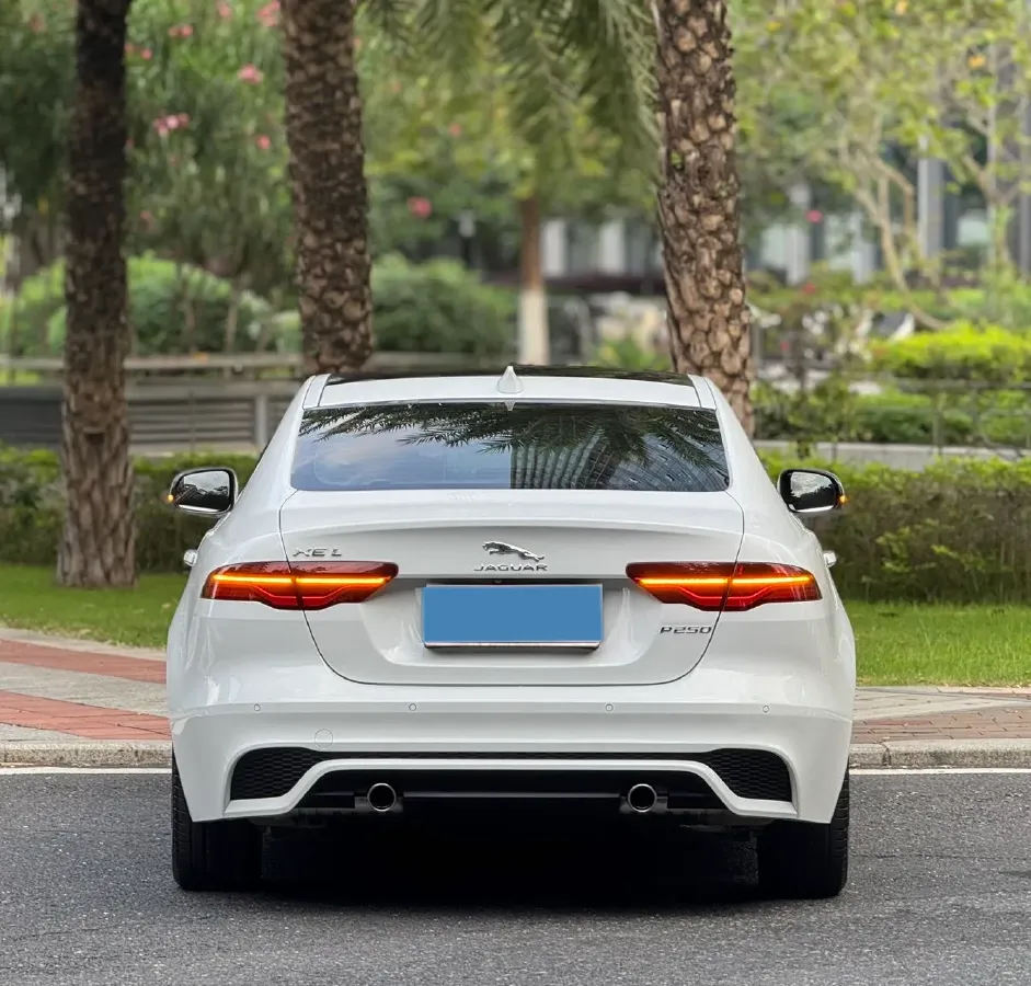 2021 Jaguar XEL 2.0T 250HP L4 8AT,autocango,china used car exporter,china ev exporter,chinese used car exporter,chinese used ev exporter