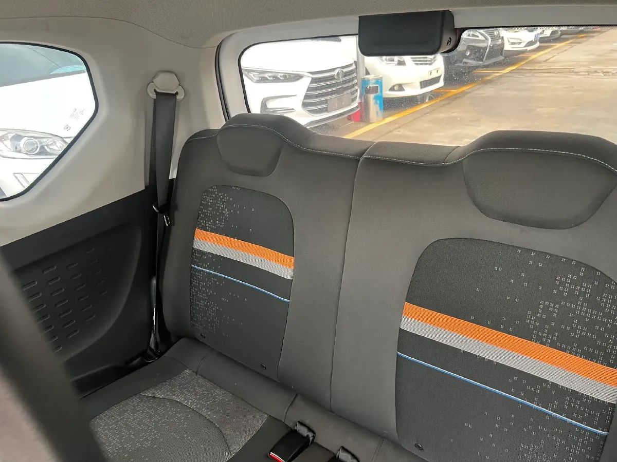 2021 WuLing HongGuang MINI EV BEV 13.8KWH,autocango,china used car exporter,china ev exporter,chinese used car exporter,chinese used ev exporter