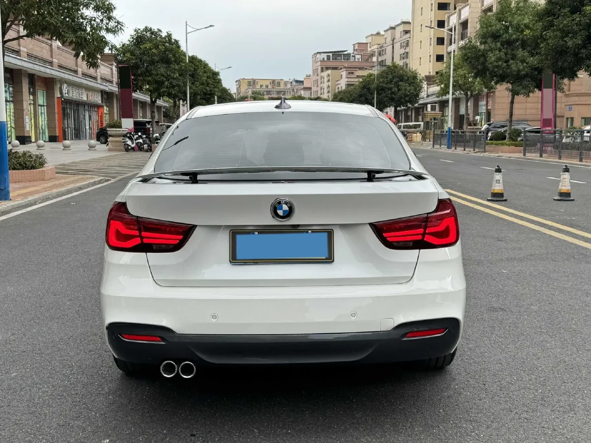 2020 BMW 3 Series GT 2.0T 184HP L4 8AT,autocango,china used car exporter,china ev exporter,chinese used car exporter,chinese used ev exporter