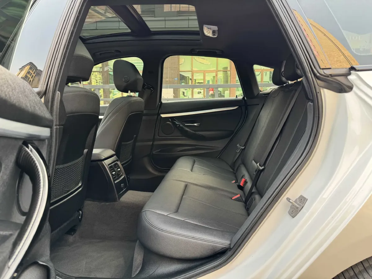 2020 BMW 3 Series GT 2.0T 184HP L4 8AT,autocango,china used car exporter,china ev exporter,chinese used car exporter,chinese used ev exporter