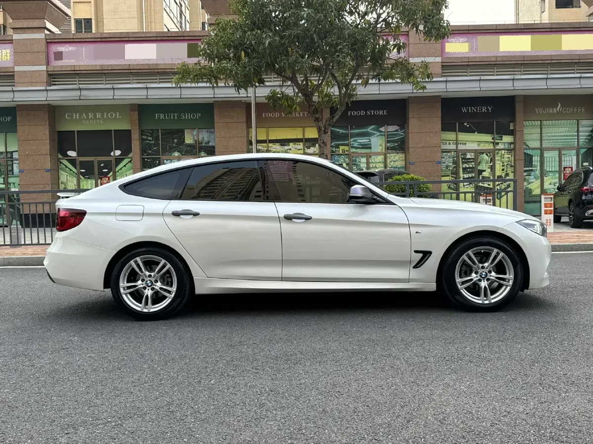 2020 BMW 3 Series GT 2.0T 184HP L4 8AT,autocango,china used car exporter,china ev exporter,chinese used car exporter,chinese used ev exporter