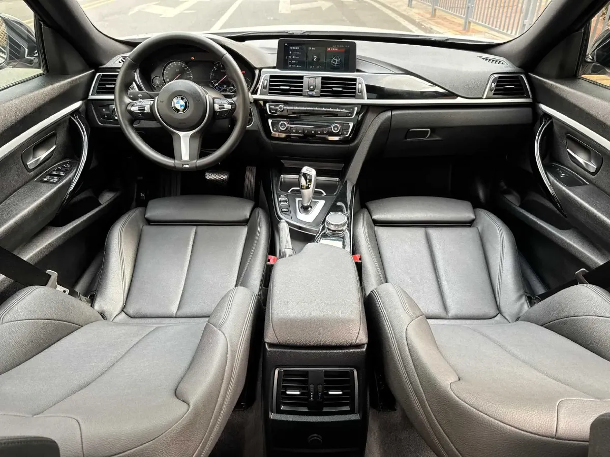 2020 BMW 3 Series GT 2.0T 184HP L4 8AT,autocango,china used car exporter,china ev exporter,chinese used car exporter,chinese used ev exporter