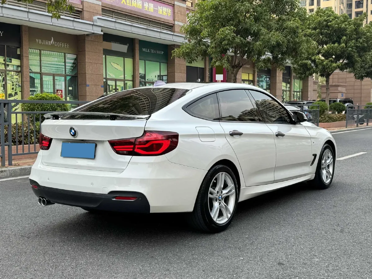 2020 BMW 3 Series GT 2.0T 184HP L4 8AT,autocango,china used car exporter,china ev exporter,chinese used car exporter,chinese used ev exporter