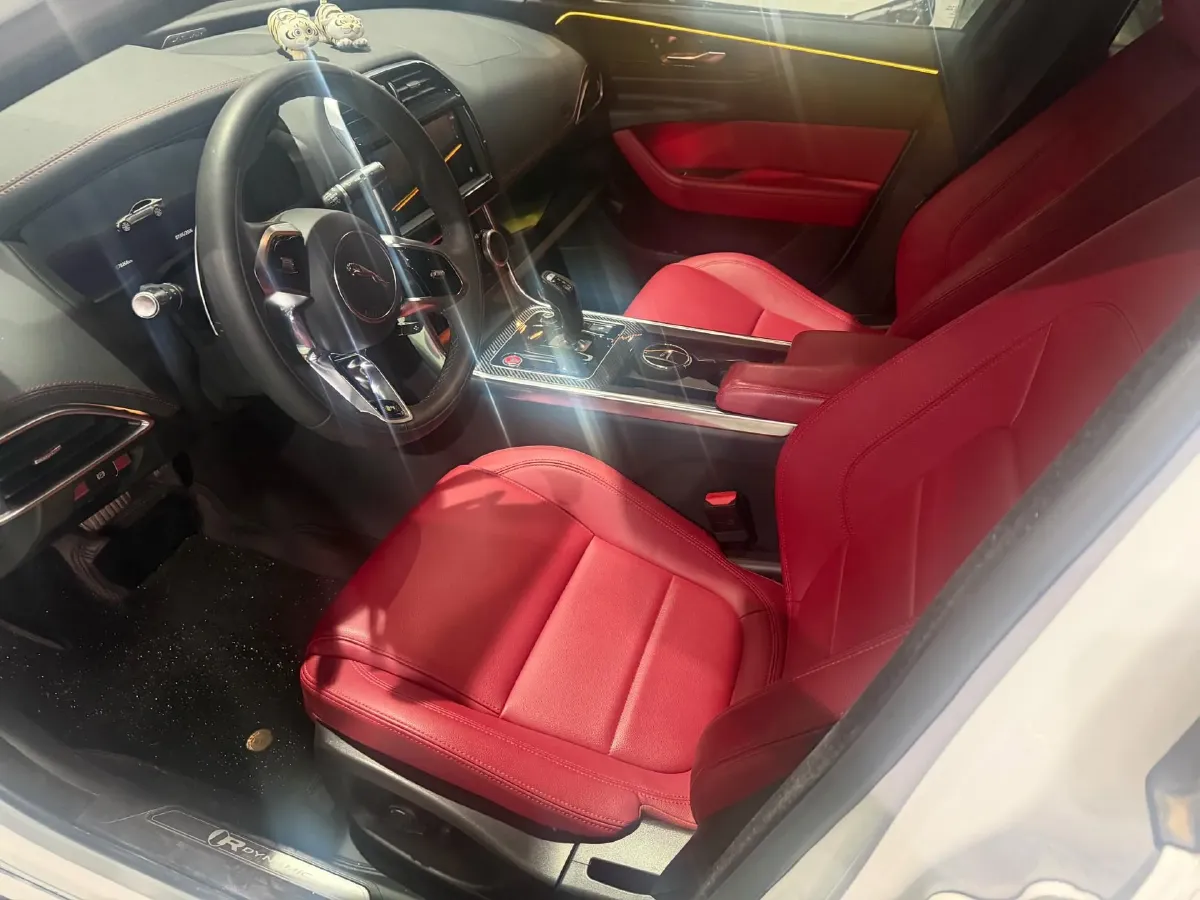 2021 Jaguar XEL 2.0T 250HP L4 8AT,autocango,china used car exporter,china ev exporter,chinese used car exporter,chinese used ev exporter