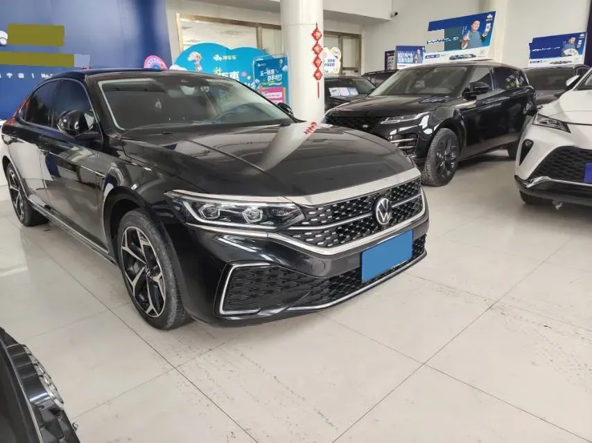 2023 Volkswagen Passat 2.0T 186HP L4 7DCT,autocango,china used car exporter,china ev exporter,chinese used car exporter,chinese used ev exporter