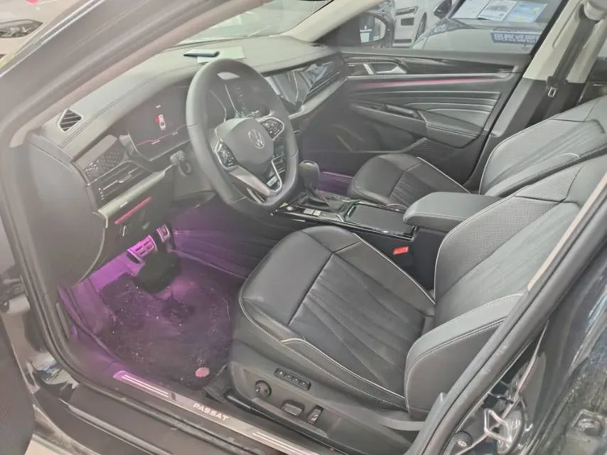 2023 Volkswagen Passat 2.0T 186HP L4 7DCT,autocango,china used car exporter,china ev exporter,chinese used car exporter,chinese used ev exporter
