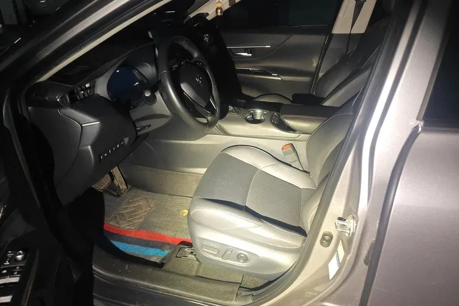 2022 Toyota Venza 2.0L 171HP L4 CVT,autocango,china used car exporter,china ev exporter,chinese used car exporter,chinese used ev exporter