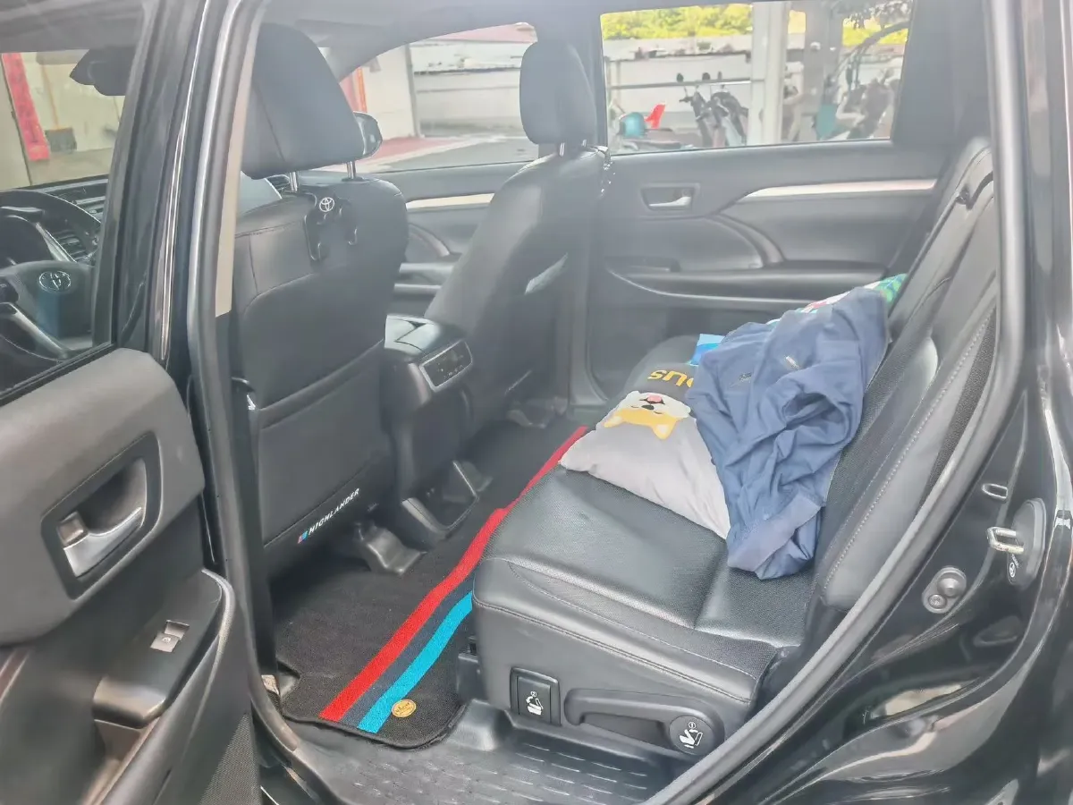 2018 Toyota Highlander 2.0T 220HP L4 6AT,autocango,china used car exporter,china ev exporter,chinese used car exporter,chinese used ev exporter