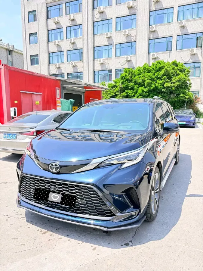 2024 Toyota Granvia 2.5L 189HP L4 E-CVT Hybrid,autocango,china used car exporter,china ev exporter,chinese used car exporter,chinese used ev exporter