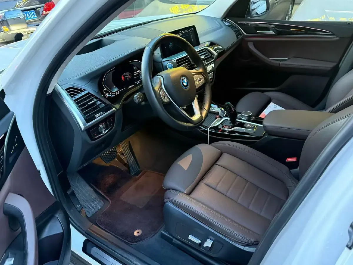 2020 Volvo XC60 2.0T 254HP L4 8AT,autocango,china used car exporter,china ev exporter,chinese used car exporter,chinese used ev exporter