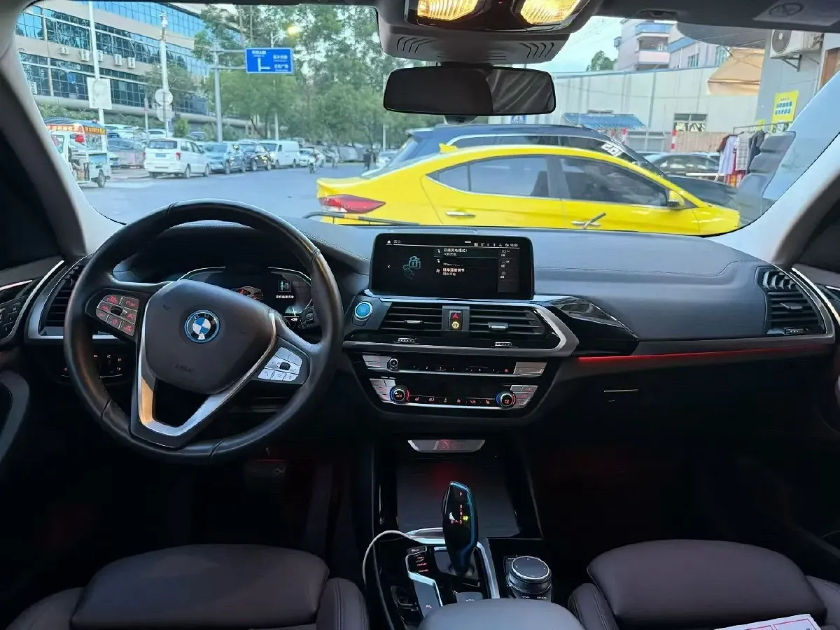 2020 Volvo XC60 2.0T 254HP L4 8AT,autocango,china used car exporter,china ev exporter,chinese used car exporter,chinese used ev exporter