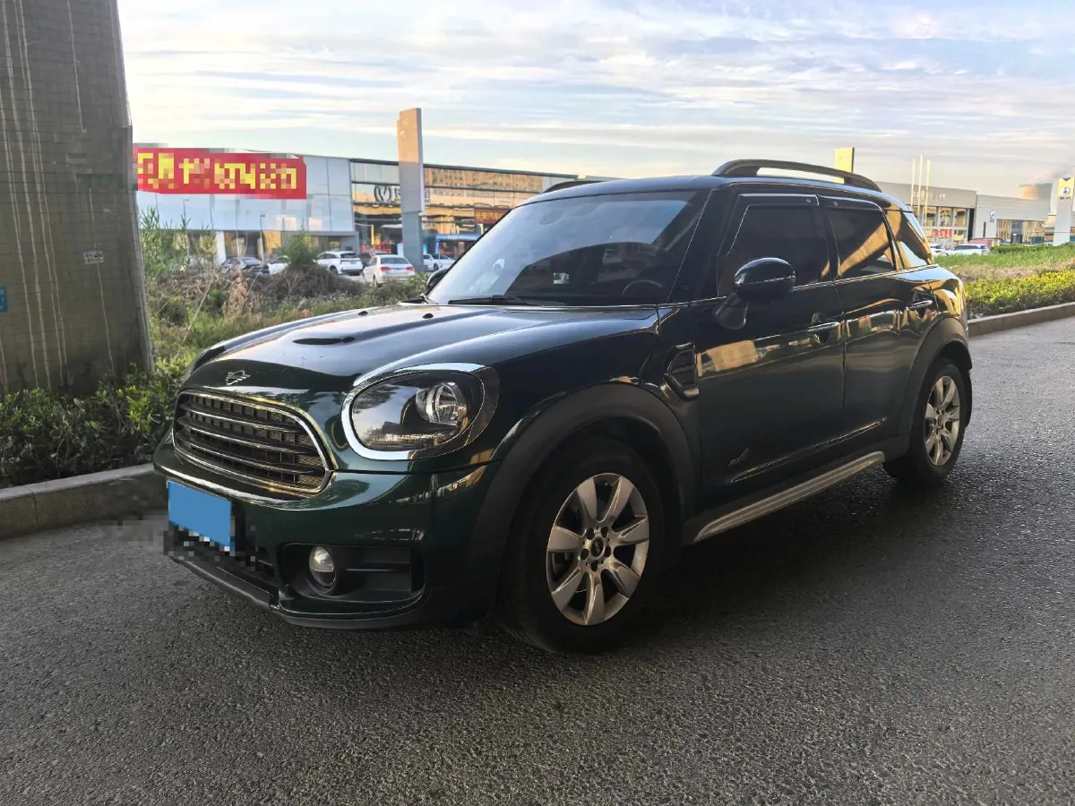 2018 Infiniti QX30 1.6T 156HP L4 7DCT,autocango,china used car exporter,china ev exporter,chinese used car exporter,chinese used ev exporter