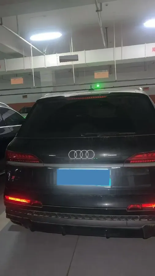 2025 Audi Q7 3.0T 340HP V6 8AT,autocango,china used car exporter,china ev exporter,chinese used car exporter,chinese used ev exporter