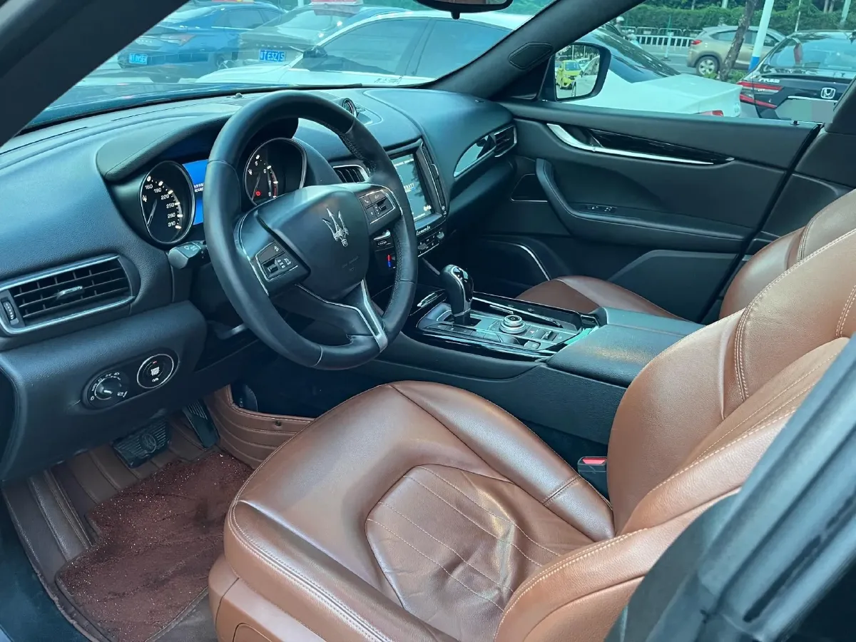 2018 Maserati Levante 3.0T 350HP V6 8AT,autocango,china used car exporter,china ev exporter,chinese used car exporter,chinese used ev exporter