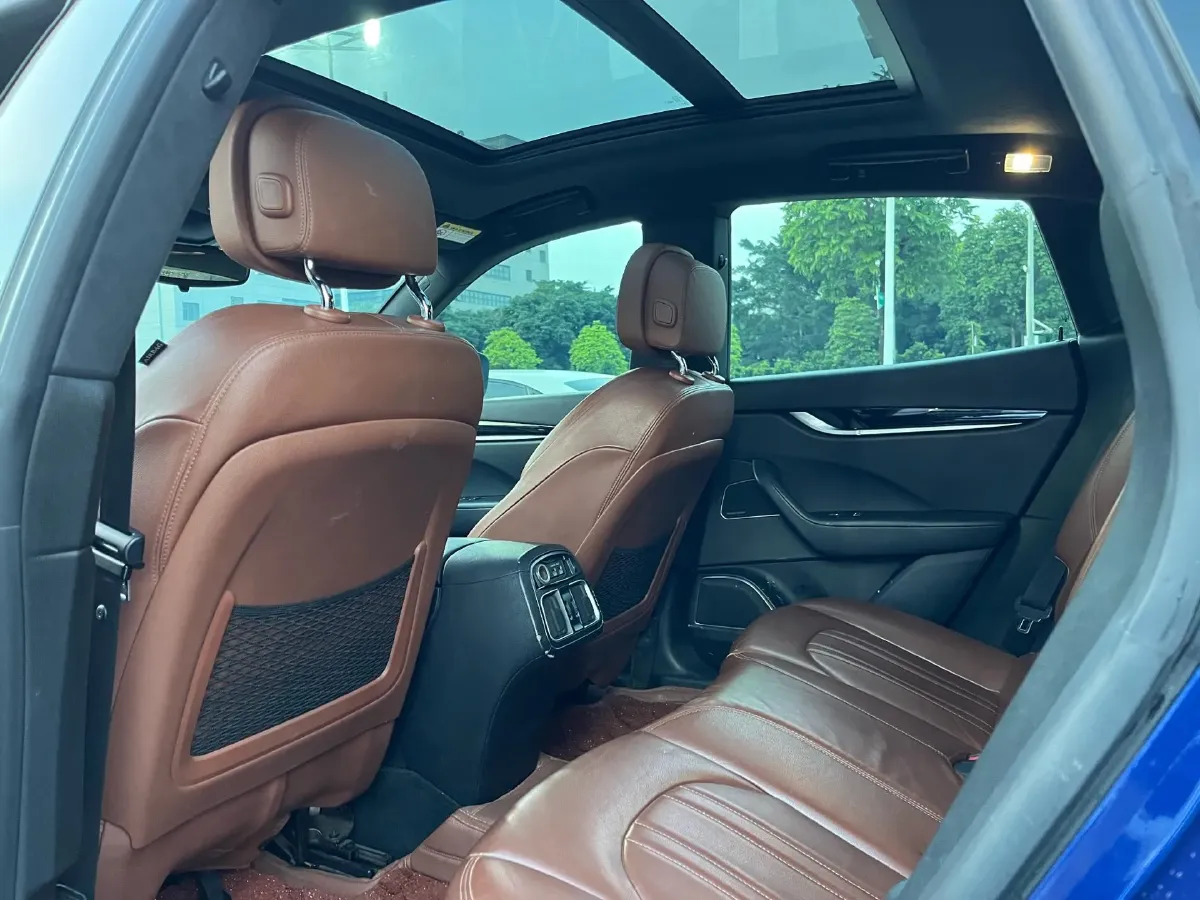 2018 Maserati Levante 3.0T 350HP V6 8AT,autocango,china used car exporter,china ev exporter,chinese used car exporter,chinese used ev exporter