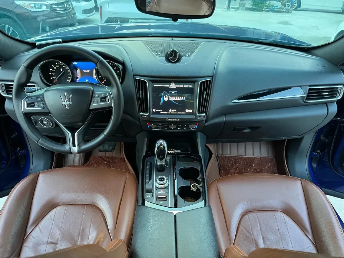 2018 Maserati Levante 3.0T 350HP V6 8AT,autocango,china used car exporter,china ev exporter,chinese used car exporter,chinese used ev exporter