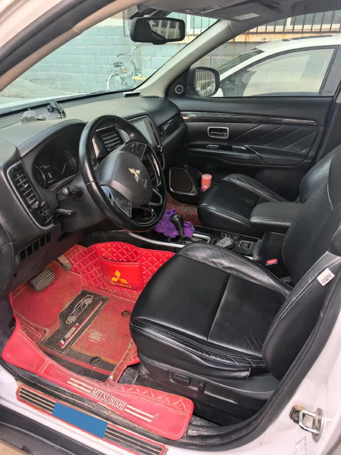 2019 Mitsubishi Outlander 2.0L 166HP L4 CVT,autocango,china used car exporter,china ev exporter,chinese used car exporter,chinese used ev exporter