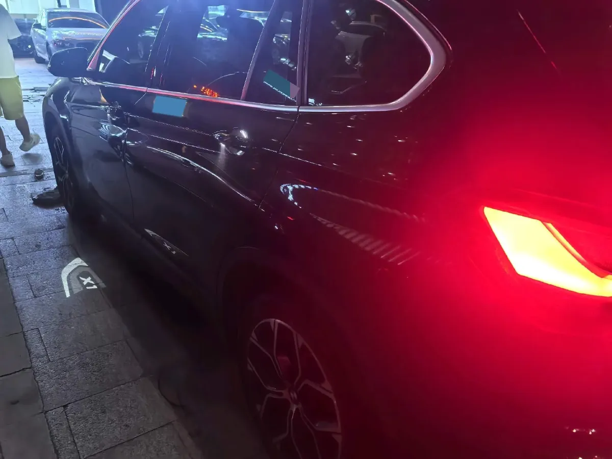 2021 BMW X1 2.0T 192HP L4 7DCT,autocango,china used car exporter,china ev exporter,chinese used car exporter,chinese used ev exporter