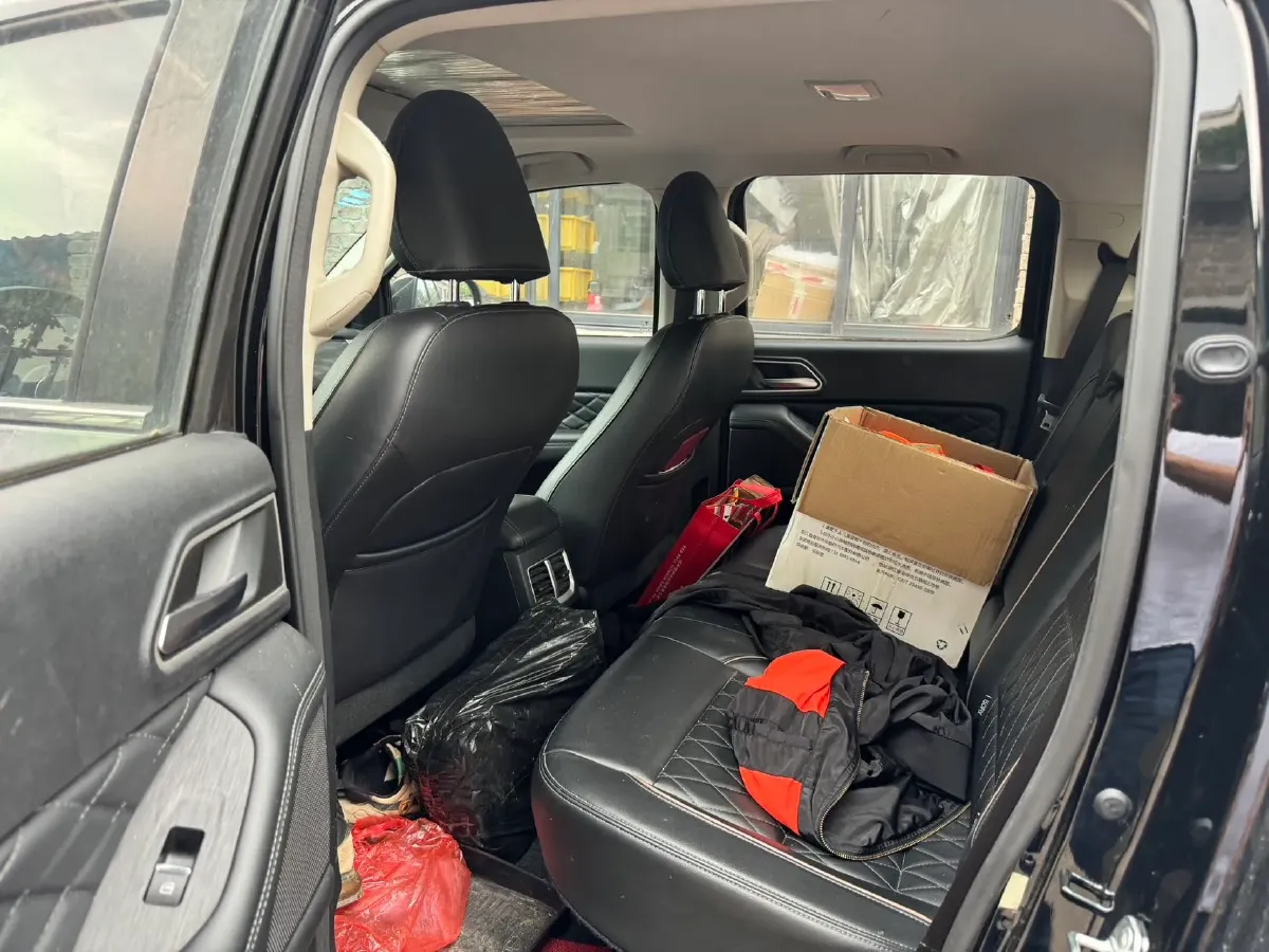 2022 Foton Grand General G7 2.0T 163HP L4 8AT,autocango,china used car exporter,china ev exporter,chinese used car exporter,chinese used ev exporter