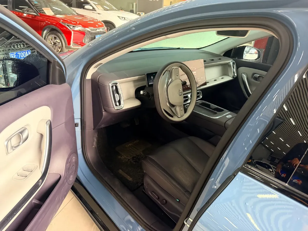 2025 Leapmotor B01 BEV,autocango,china used car exporter,china ev exporter,chinese used car exporter,chinese used ev exporter