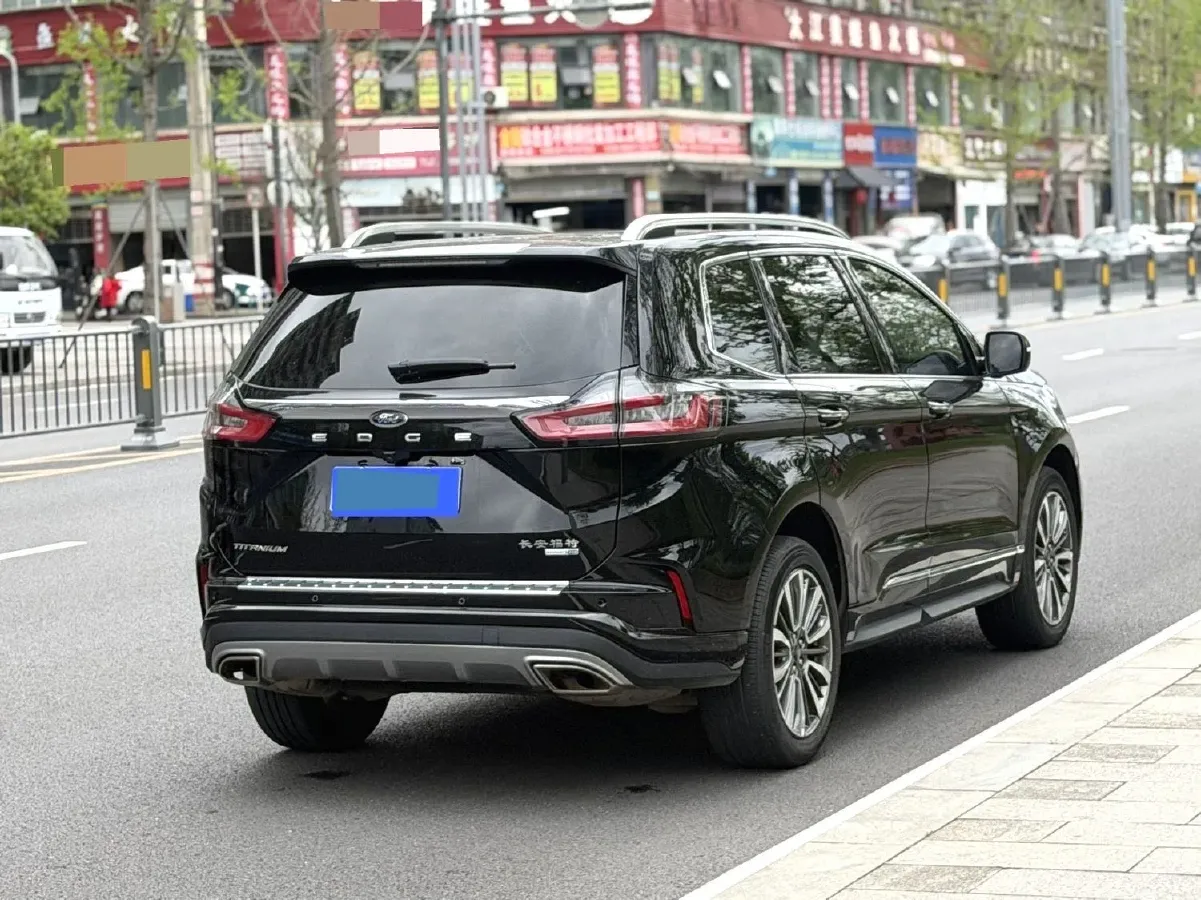 2021 Ford Edge 2.0T 245HP L4 8AT,autocango,china used car exporter,china ev exporter,chinese used car exporter,chinese used ev exporter