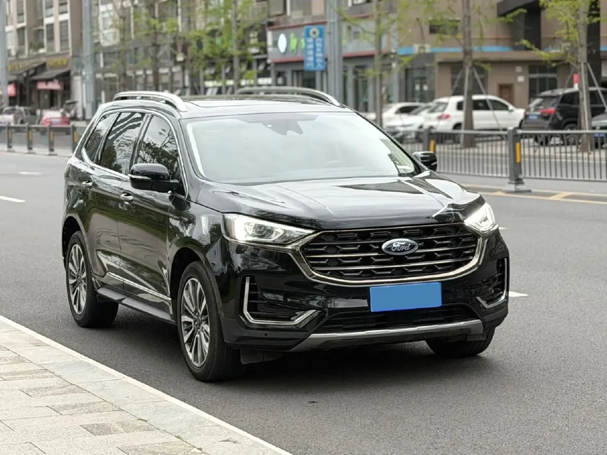 2021 Ford Edge 2.0T 245HP L4 8AT,autocango,china used car exporter,china ev exporter,chinese used car exporter,chinese used ev exporter