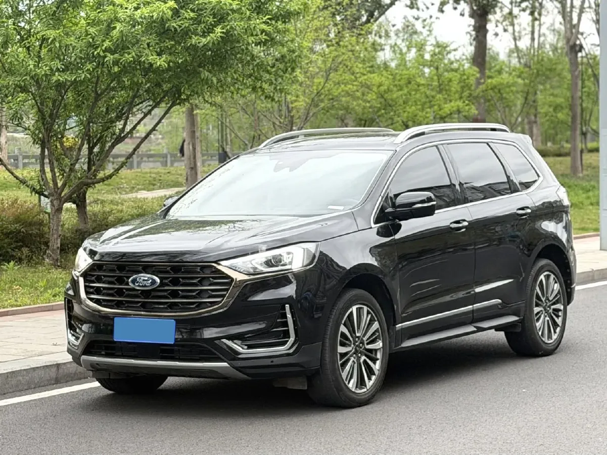 2021 Ford Edge 2.0T 245HP L4 8AT,autocango,china used car exporter,china ev exporter,chinese used car exporter,chinese used ev exporter