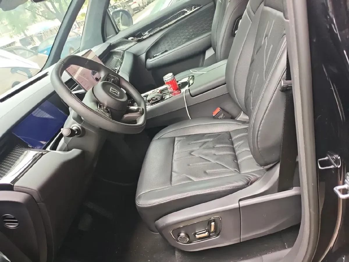 2024 Zeekr 009 BEV 108KWH,autocango,china used car exporter,china ev exporter,chinese used car exporter,chinese used ev exporter