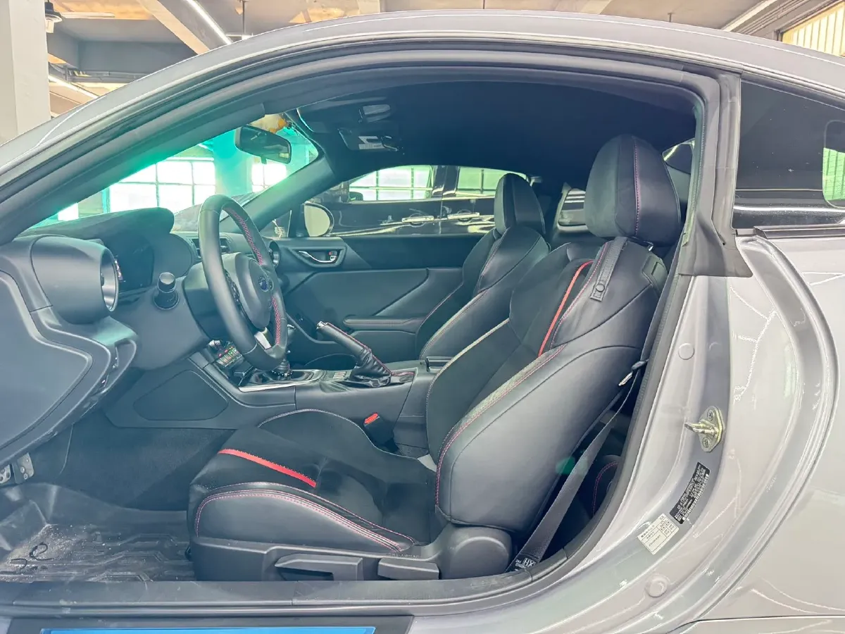 2022 Subaru BRZ 2.4L 234HP H4 6MT,autocango,china used car exporter,china ev exporter,chinese used car exporter,chinese used ev exporter
