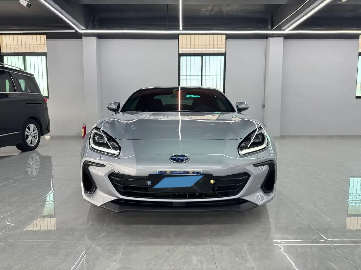 2022 Subaru BRZ 2.4L 234HP H4 6MT,autocango,china used car exporter,china ev exporter,chinese used car exporter,chinese used ev exporter