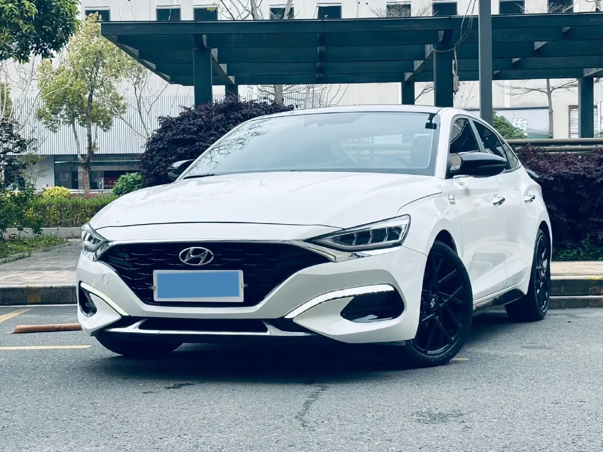 2021 Hyundai La Festa 1.6T 204HP L4 7DCT,autocango,china used car exporter,china ev exporter,chinese used car exporter,chinese used ev exporter