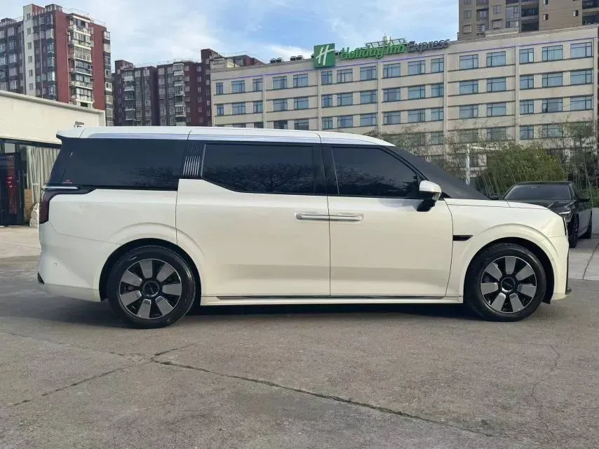 2024 Zeekr 009 BEV 108KWH,autocango,china used car exporter,china ev exporter,chinese used car exporter,chinese used ev exporter