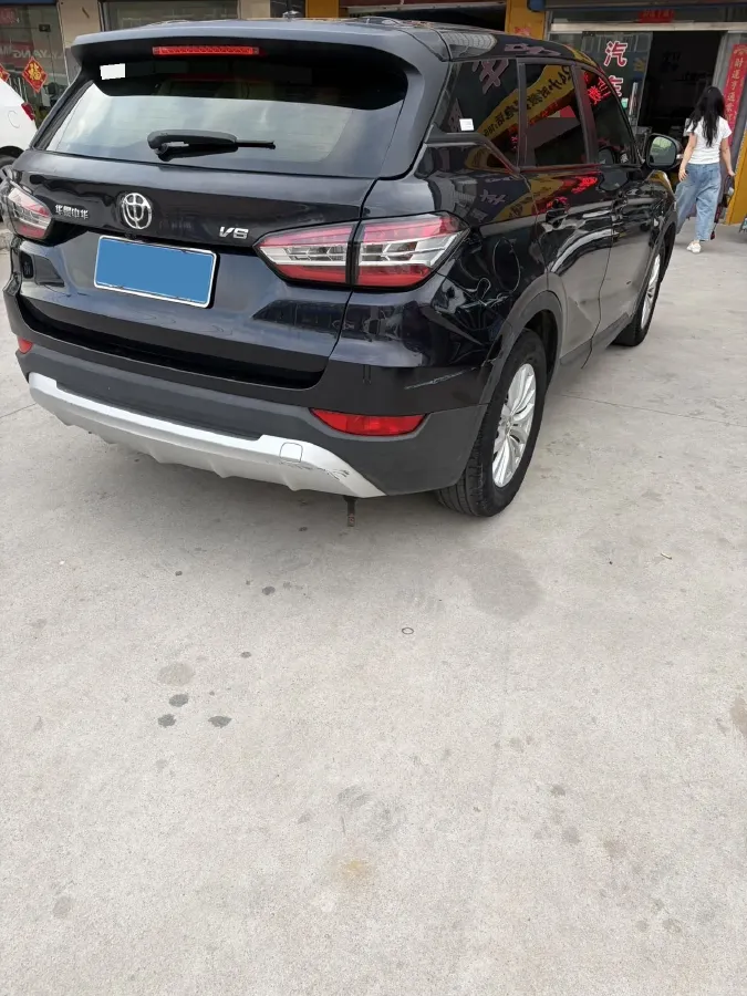 2018 Brilliance Auto V6 1.5T 150HP L4 6MT,autocango,china used car exporter,china ev exporter,chinese used car exporter,chinese used ev exporter
