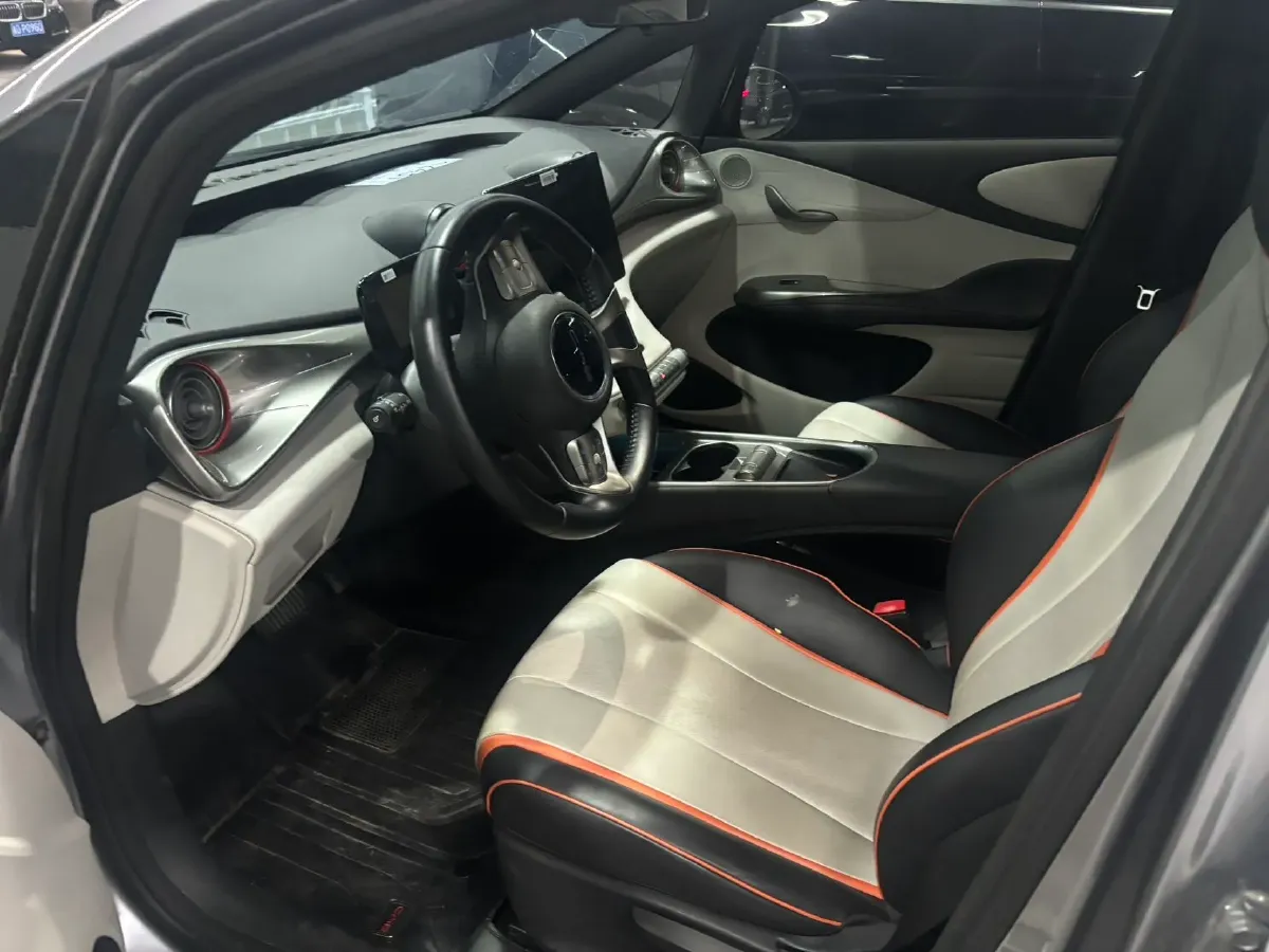 2021 Ford Escort 1.5L 122HP L3 6AT,autocango,china used car exporter,china ev exporter,chinese used car exporter,chinese used ev exporter