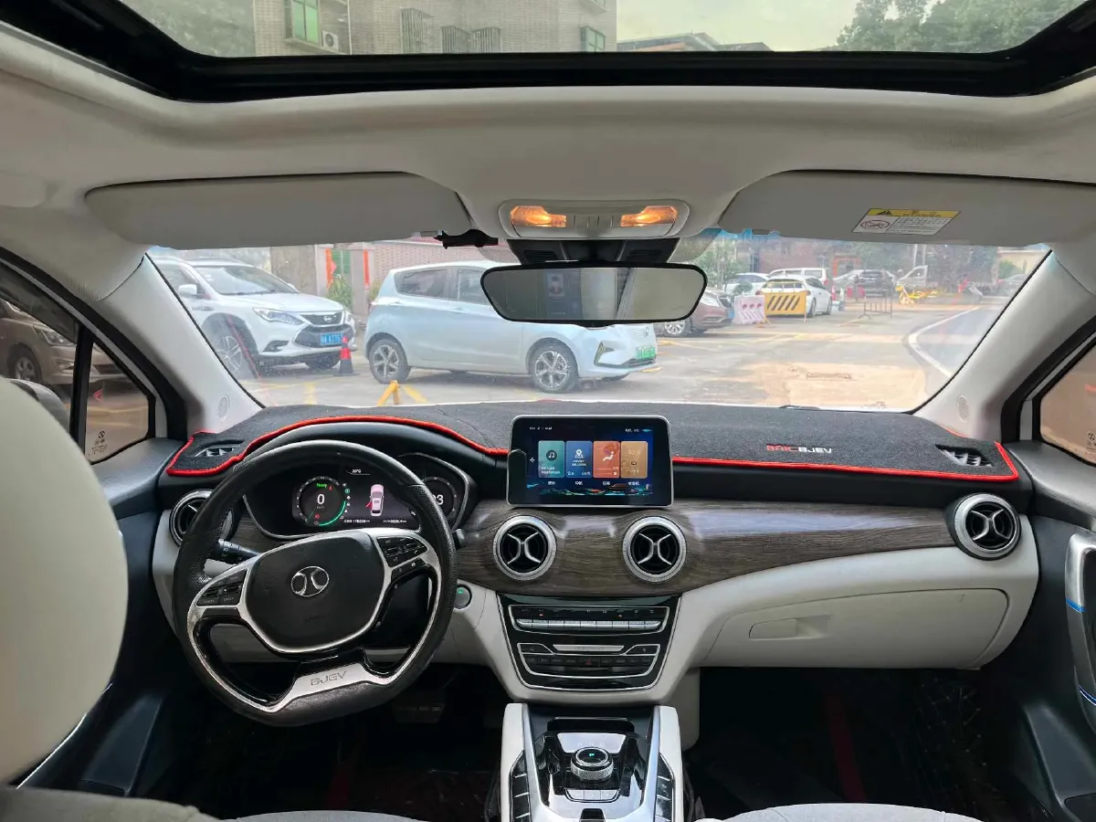 2018 BeiJing Auto EU5 BEV 60.23KWH,autocango,china used car exporter,china ev exporter,chinese used car exporter,chinese used ev exporter