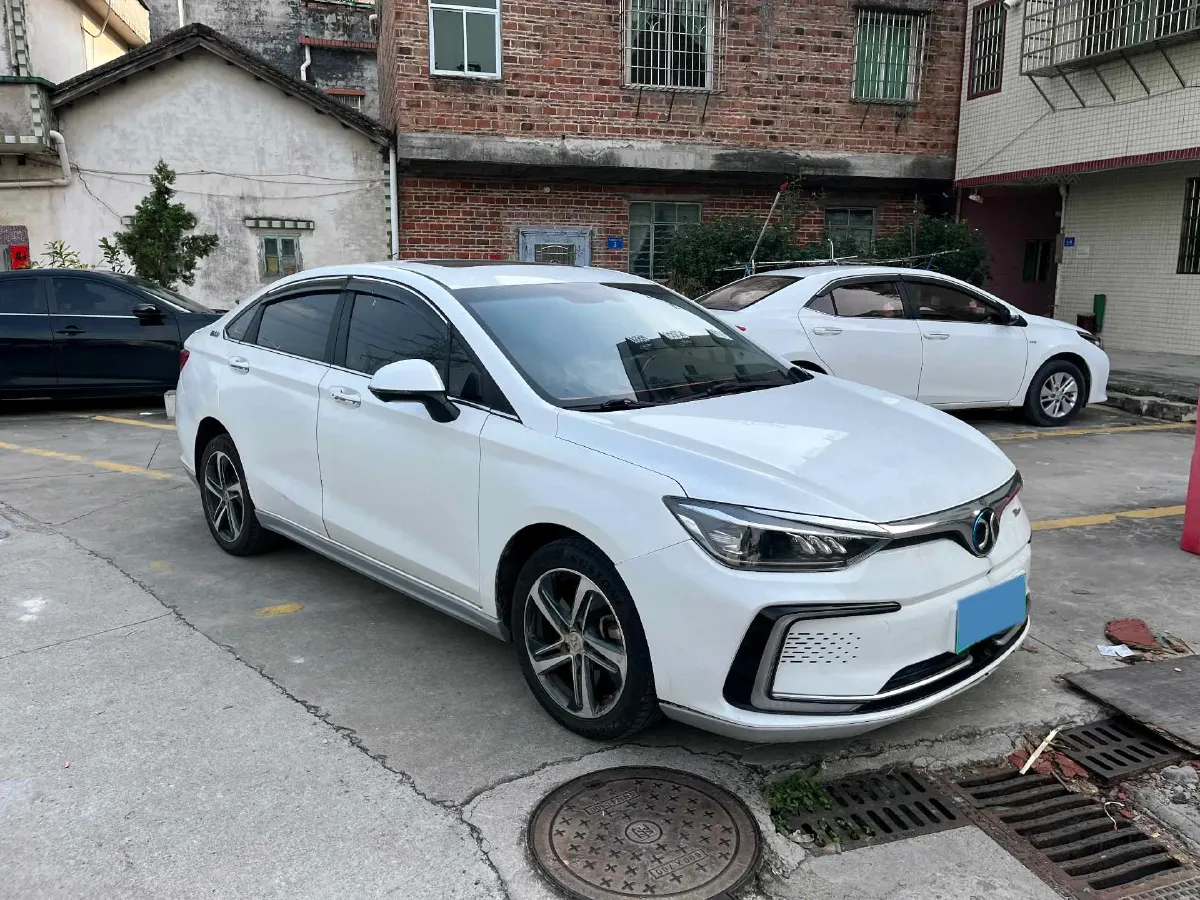 2018 BeiJing Auto EU5 BEV 60.23KWH,autocango,china used car exporter,china ev exporter,chinese used car exporter,chinese used ev exporter